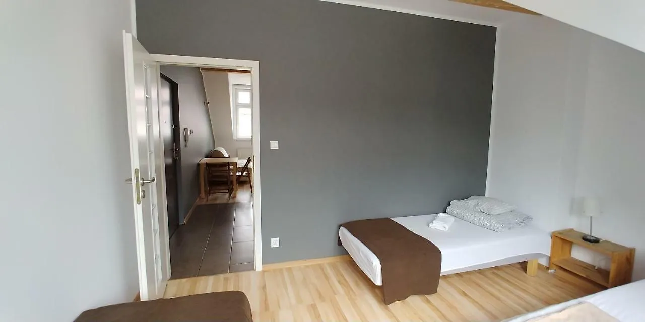 999 Aparthostel Cracovie Auberge de jeunesse
