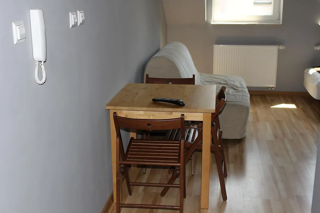 999 Aparthostel Cracovia Hostal